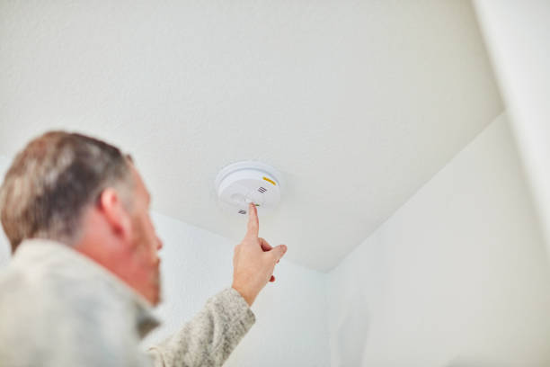 first alert smoke detector beeping