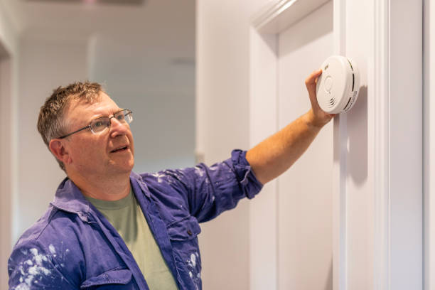 smoke detector beeping every 30 seconds